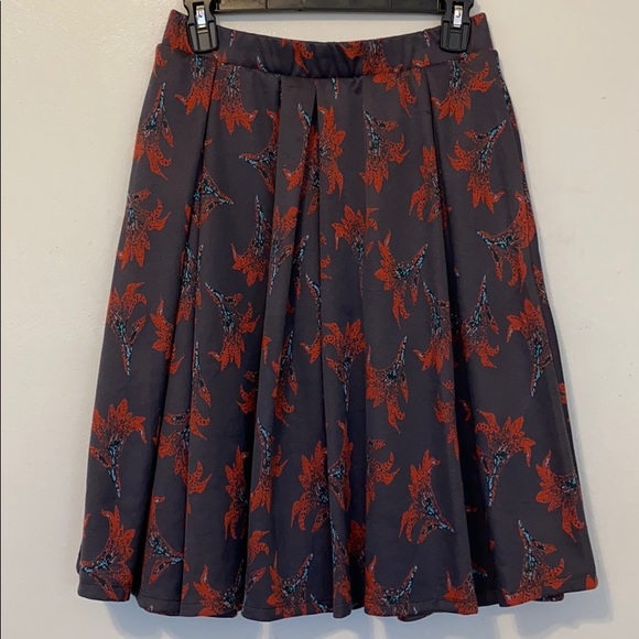 LuLaRoe Dresses & Skirts - LuLaRoe Madison skirt
